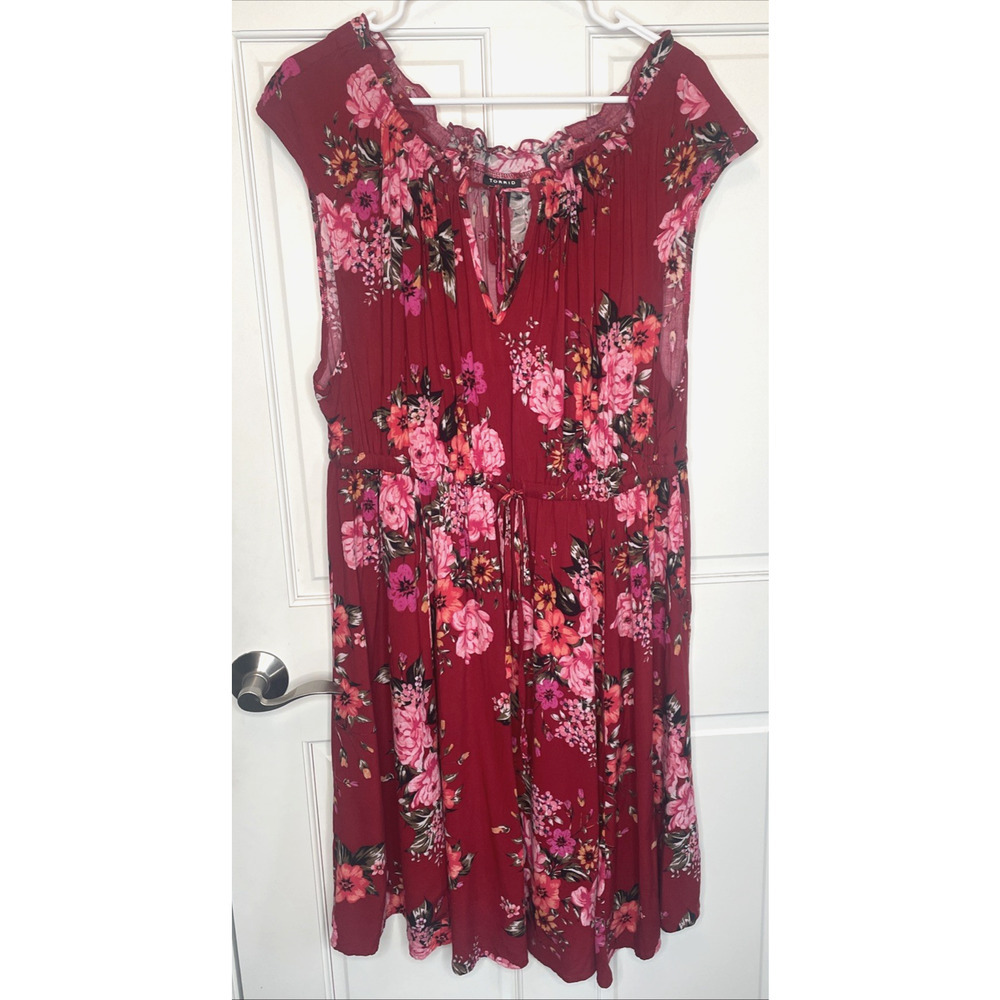 Torrid Women's Boho Tie-Front Keyhole Skater Dress Size 2 Ruffle Peasant Floral
